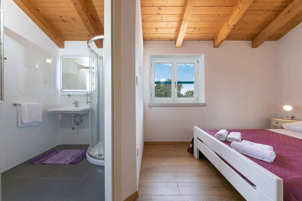 Photo of Bedroom in Funtana