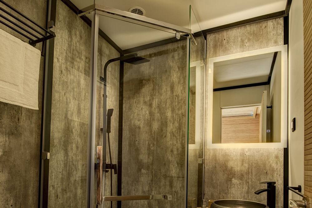 Photo of Bathroom in Zrce