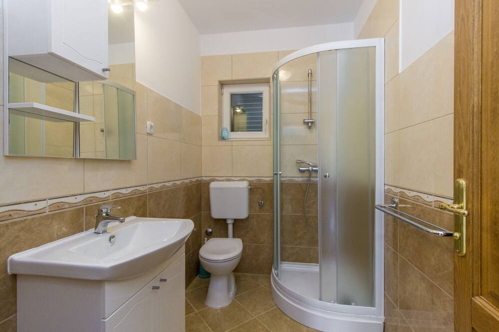 Photo of Bathroom in Bristane