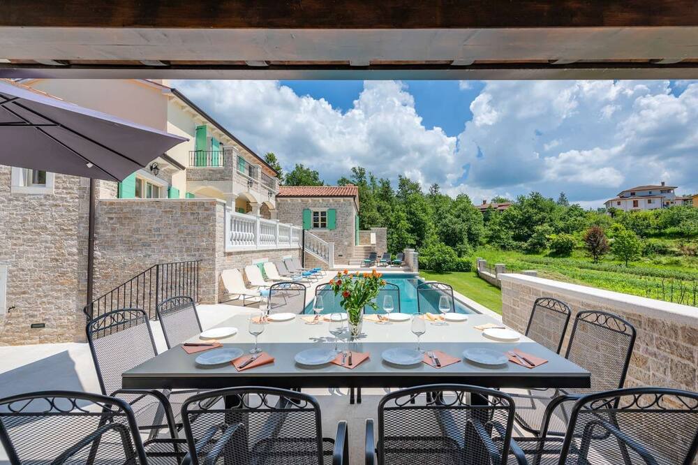 Photo of Patio Balcony in Pazin