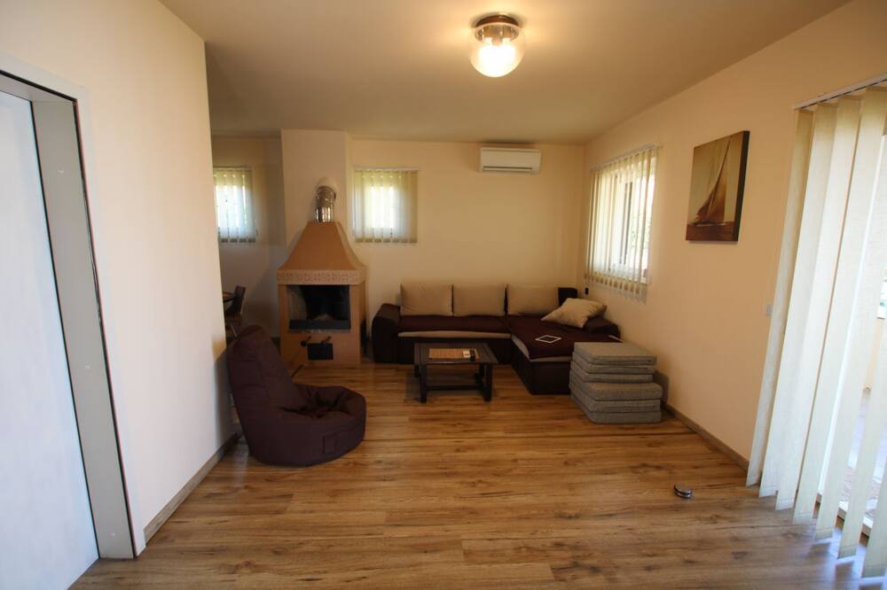 Photo of Livingroom in Gulici