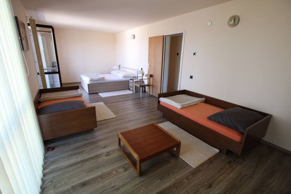 Photo of Livingroom in Gulici