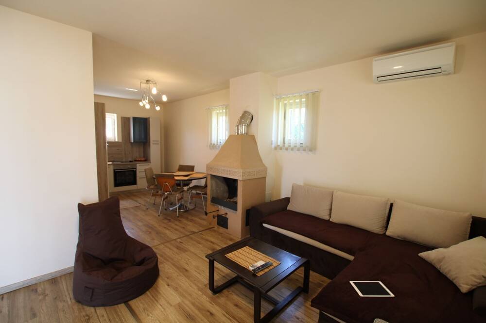 Photo of Livingroom in Gulici