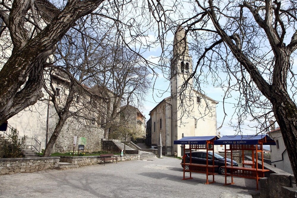 Photo of Outdoor in Kras