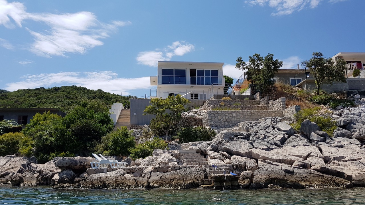 Photo of Outdoor in Janjina