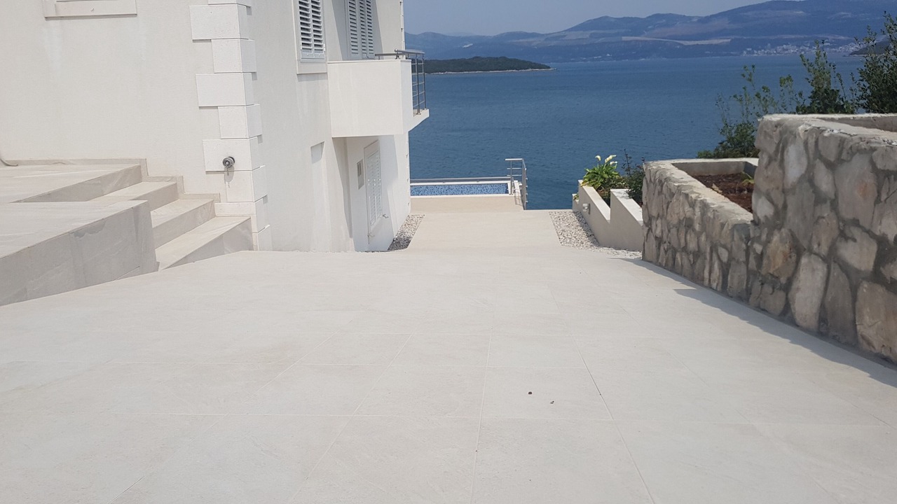 Photo of Outdoor in Janjina