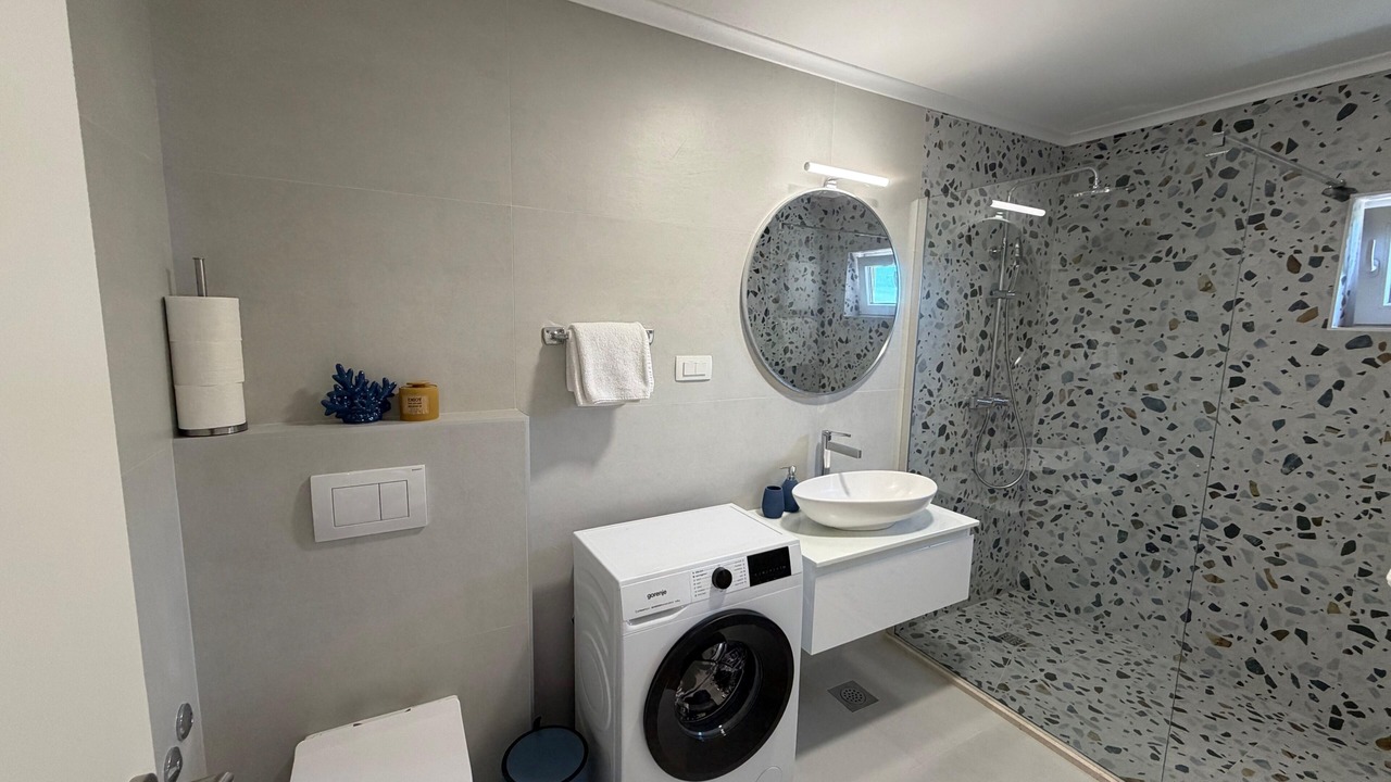 Photo of Bathroom in Plat