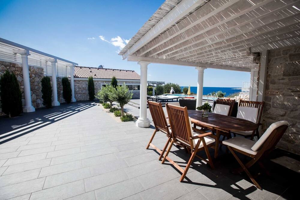 Photo of Patio Balcony in Drvenik Mali