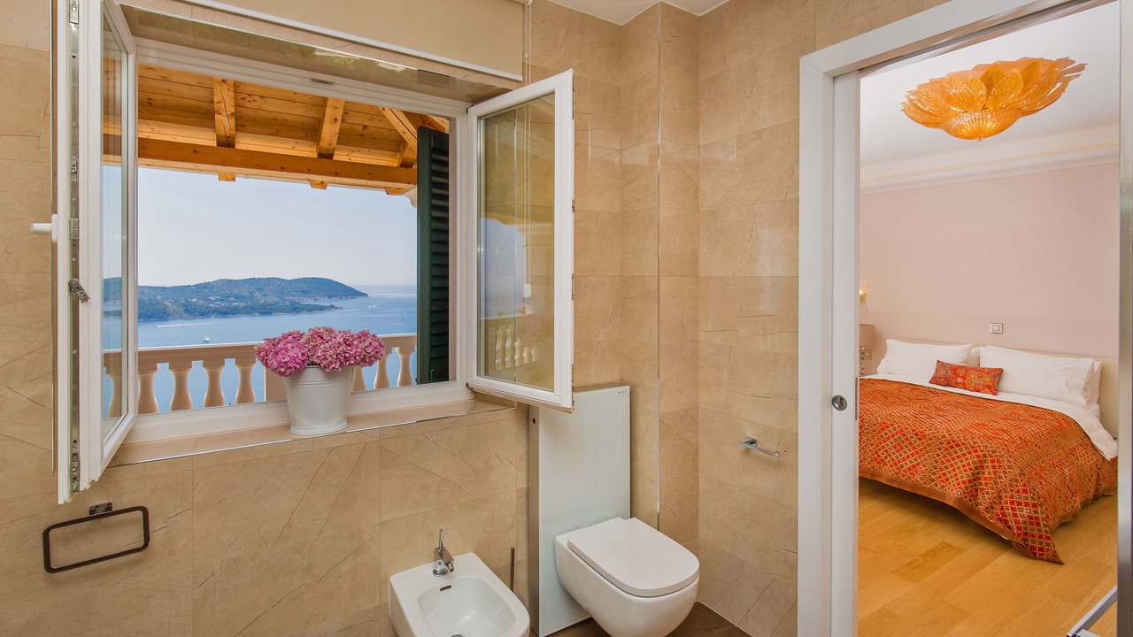 Photo of Bathroom in Orasac