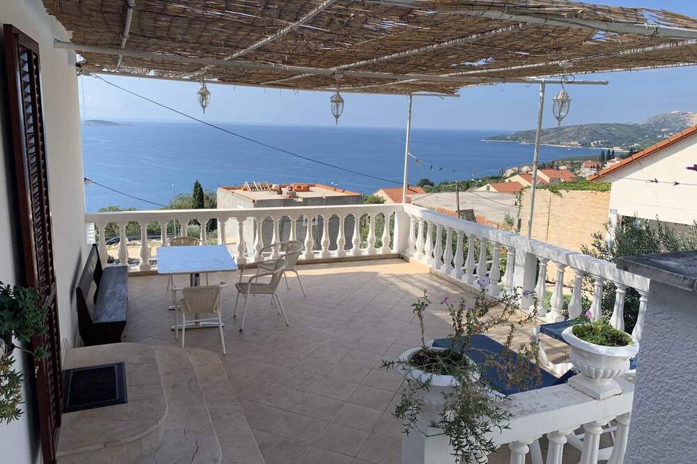 Photo of Patio Balcony in Plat