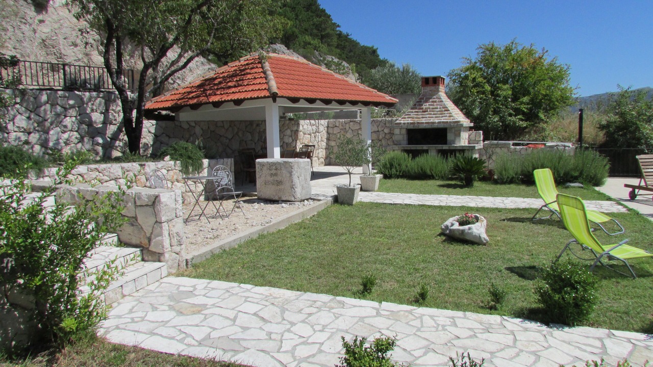 Photo of Others in Donja Banda