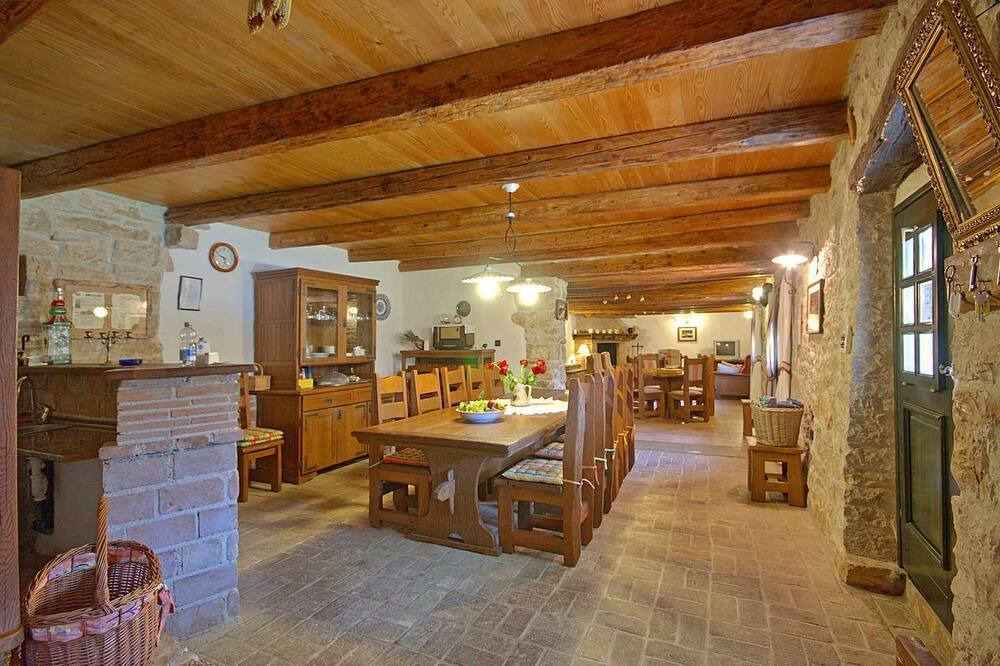 Photo of Livingroom in Mrgani