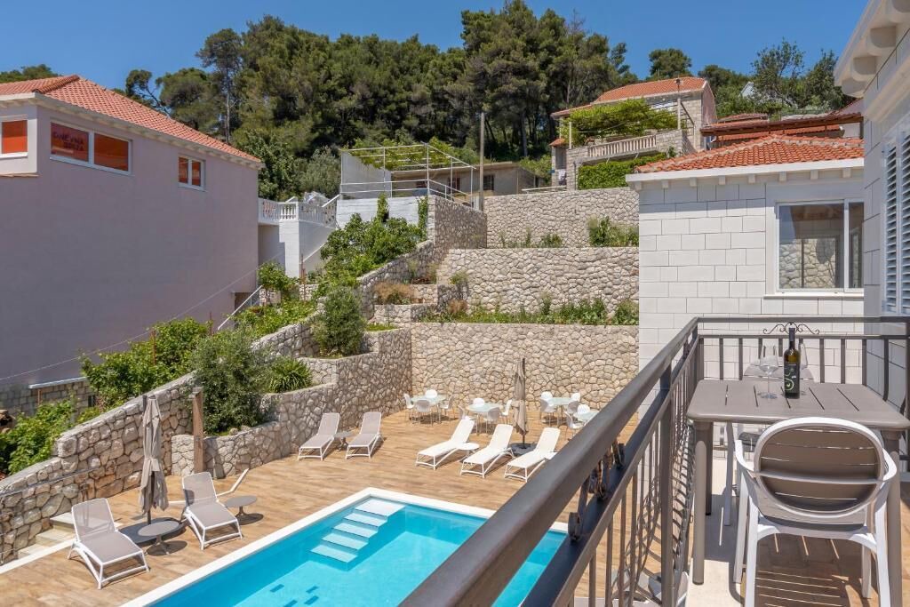 Photo of Outdoor in Saplunara