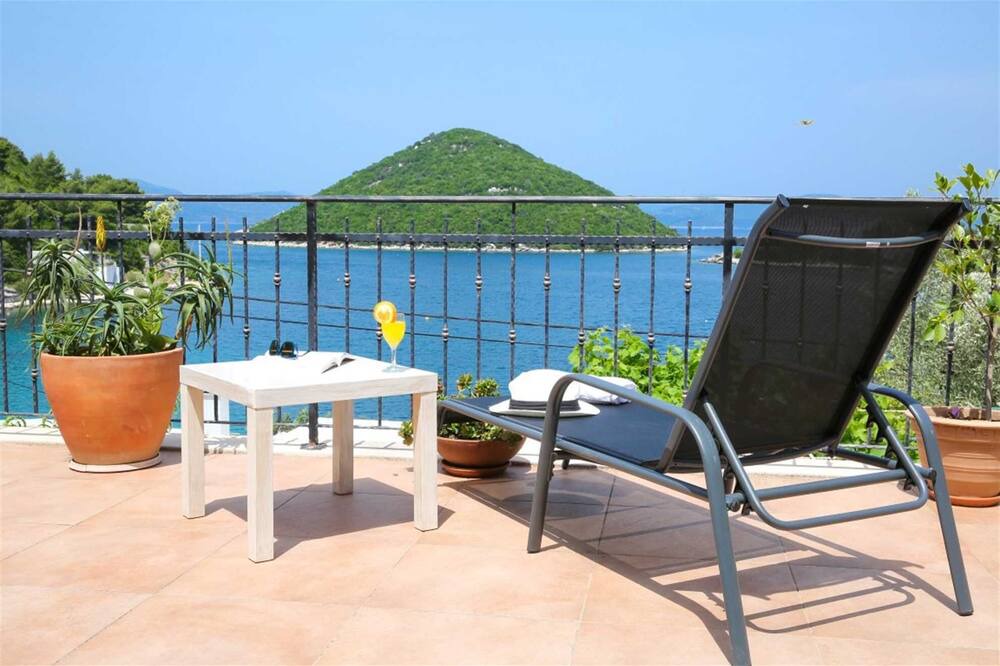 Photo of Patio Balcony in Prozurska Luka