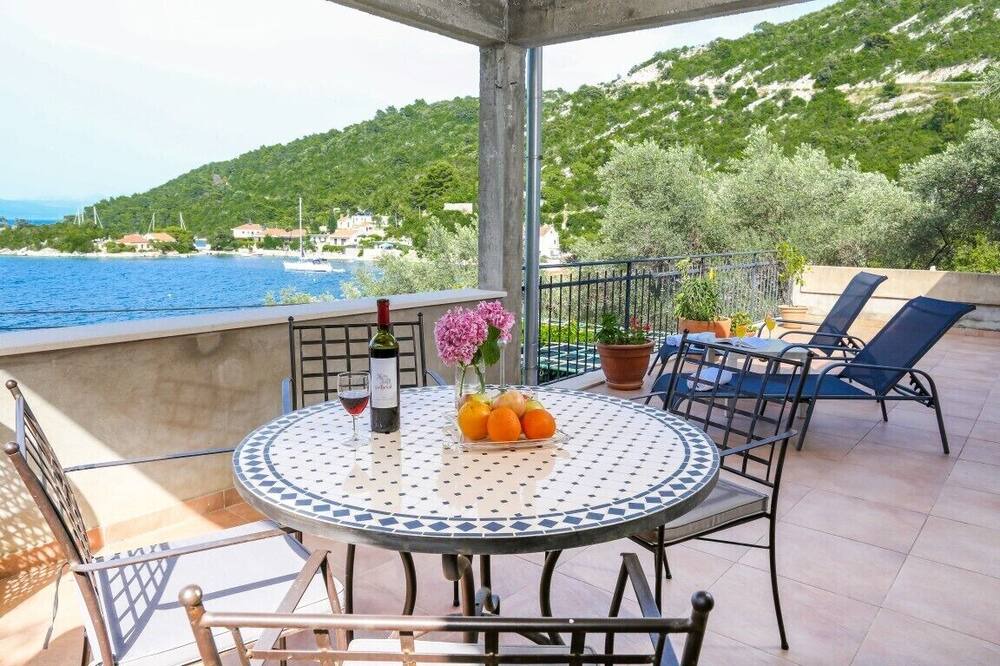 Photo of Patio Balcony in Prozurska Luka