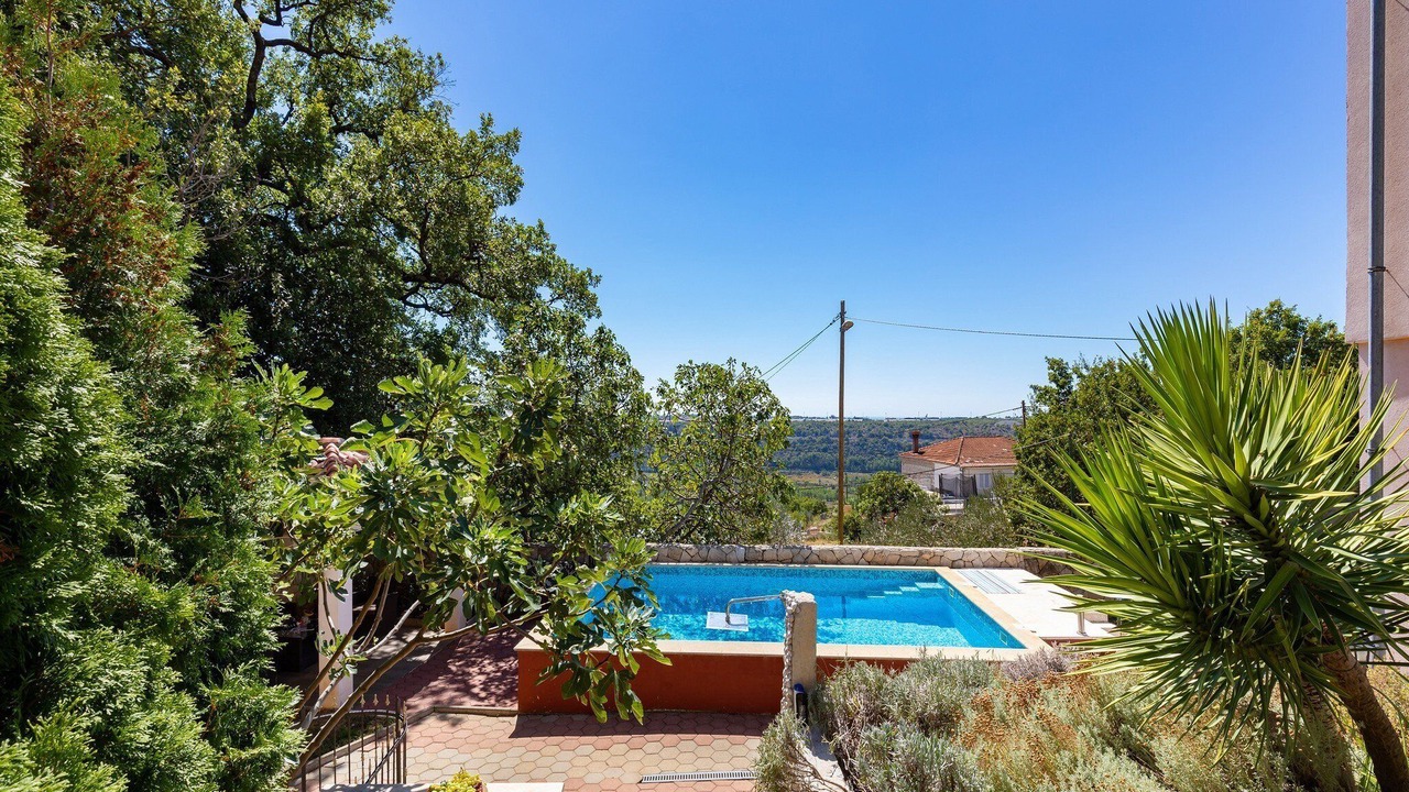 Photo of Outdoor in Stravca