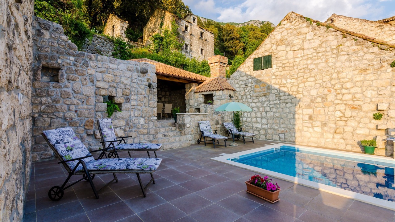 Photo of Patio Balcony in Mihanici