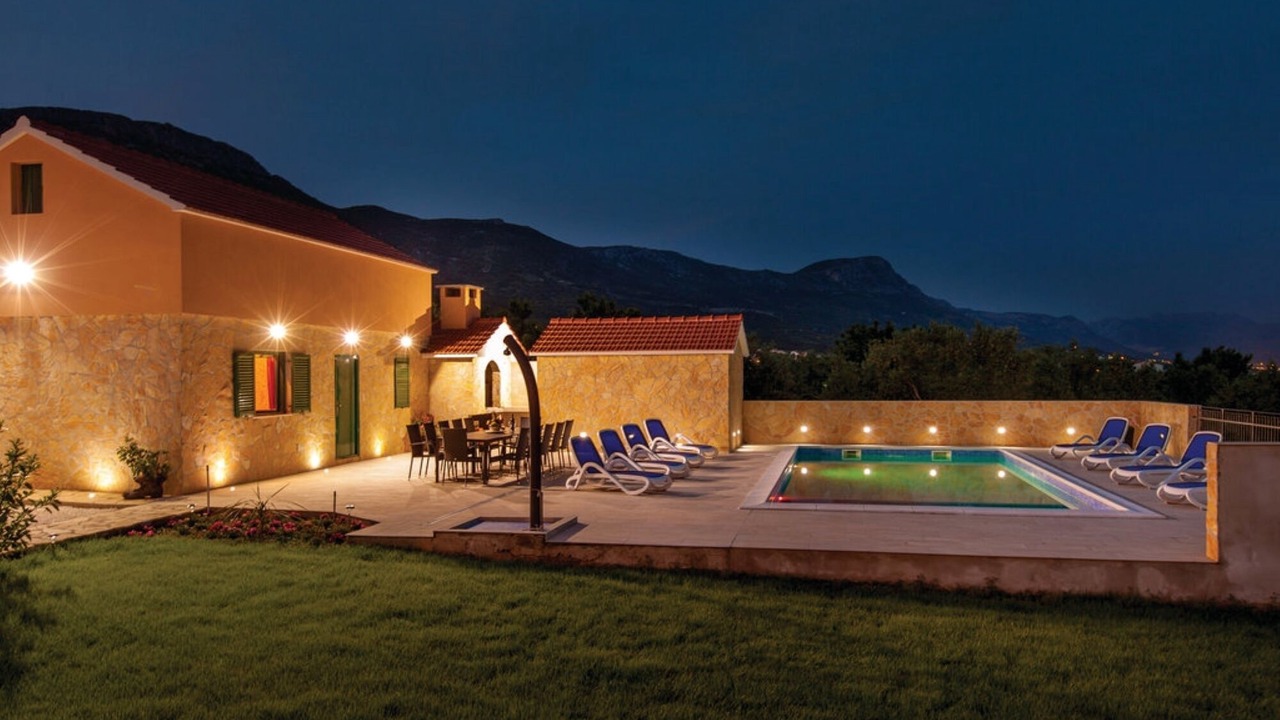Photo of Outdoor in Rudine