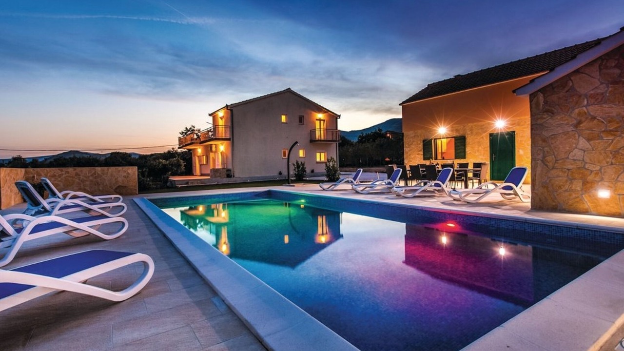 Photo of Outdoor in Rudine