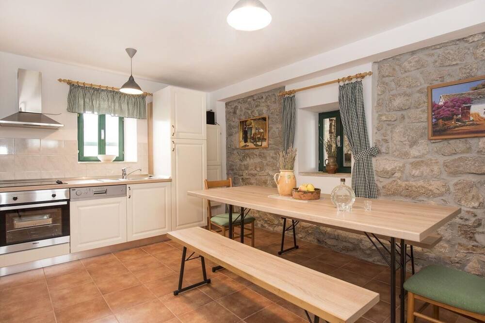 Photo of Kitchen in Civljane