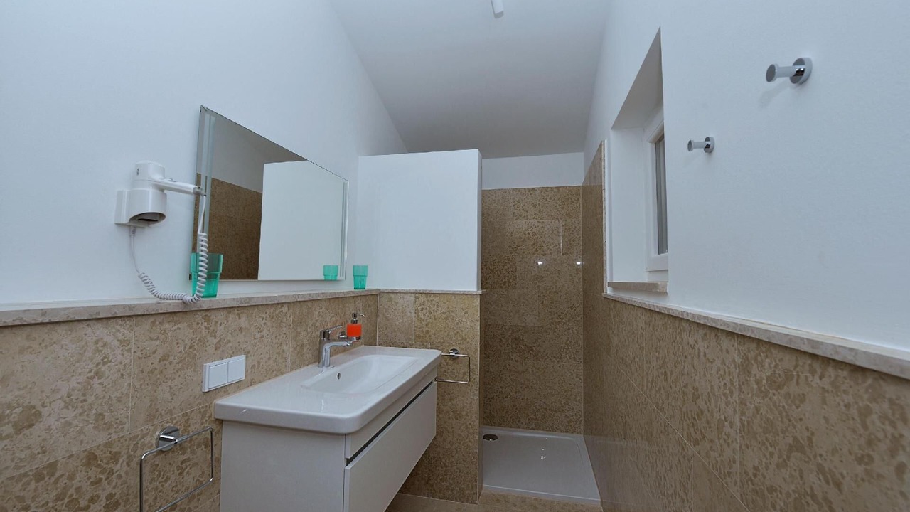Photo of Bathroom in Kavran