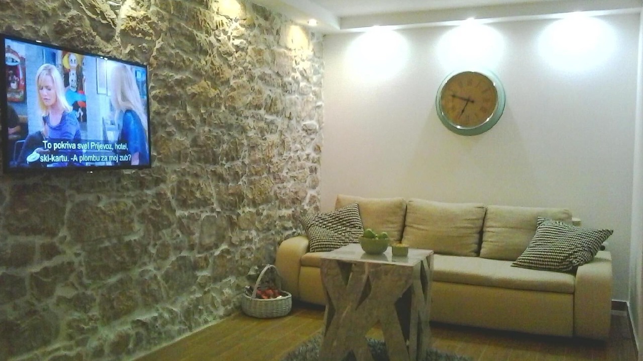 Photo of Others in Sutomiscica