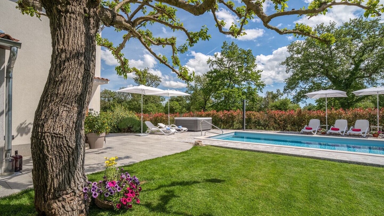 Photo of Outdoor in Vosteni