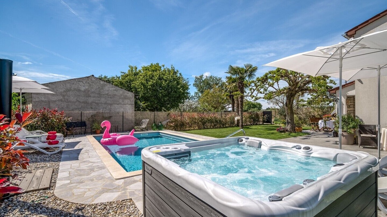 Photo of Outdoor in Vosteni