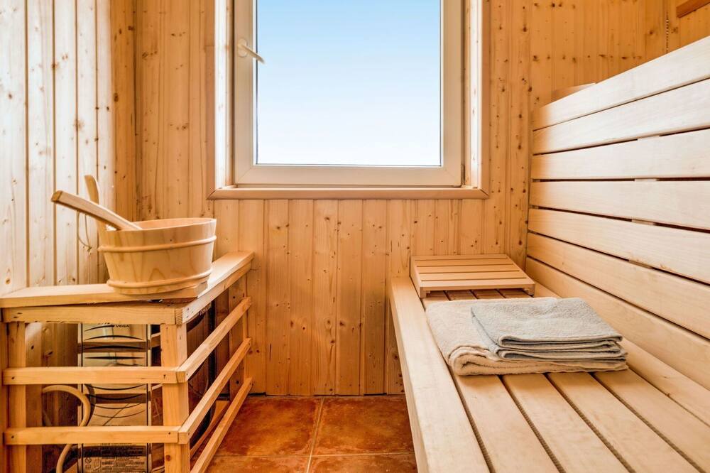 Photo of Bedroom in Klenovica