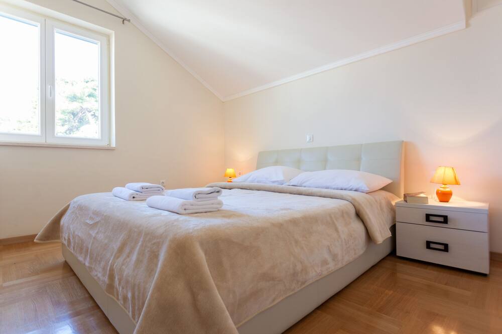 Photo of Bedroom in Ploce