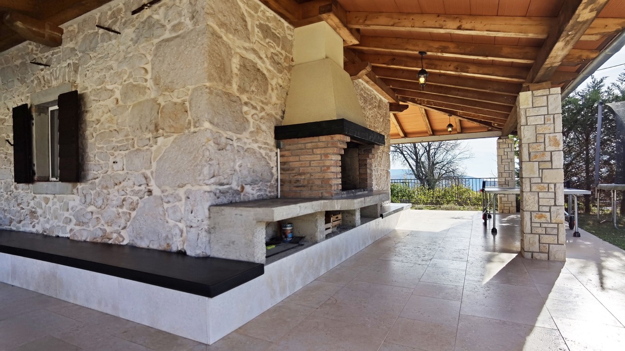 Photo of Patio Balcony in Topid