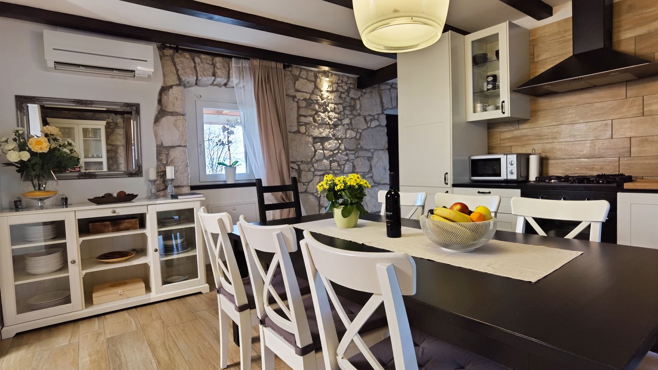 Photo of Kitchen in Topid