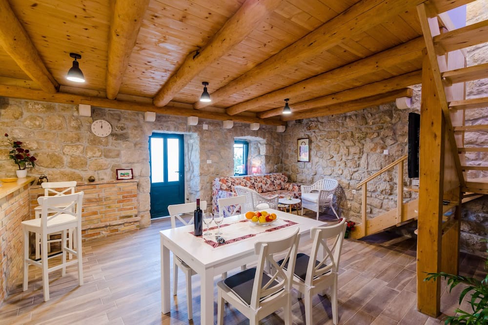 Photo of Livingroom in Mihanici