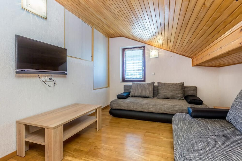 Photo of Livingroom in Vantacici