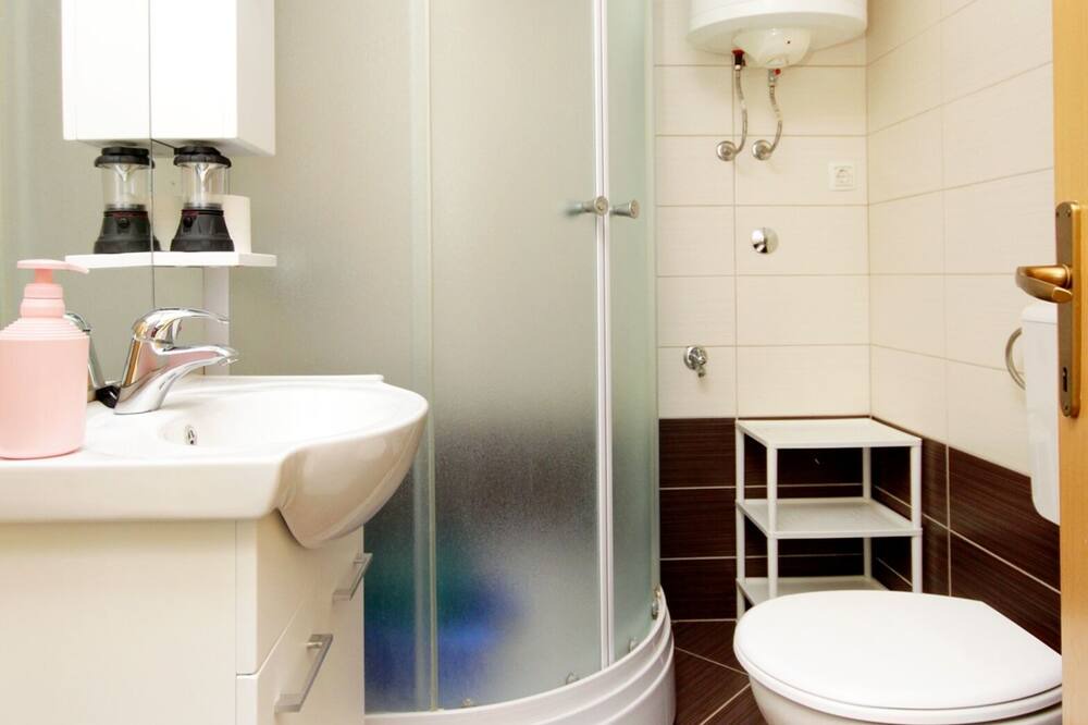 Photo of Bathroom in Blato