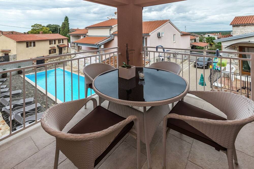 Photo of Patio Balcony in Tar