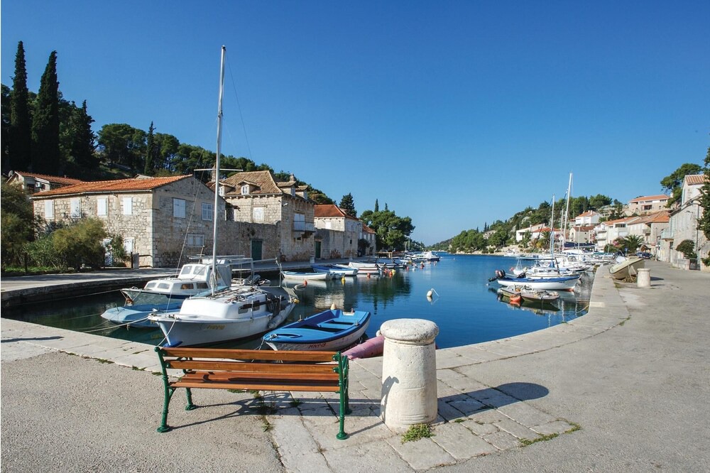 Photo of Others in Bobovisca