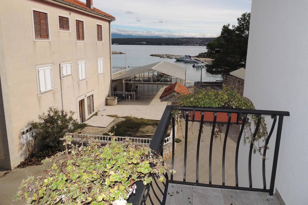 Photo of Others in Porat