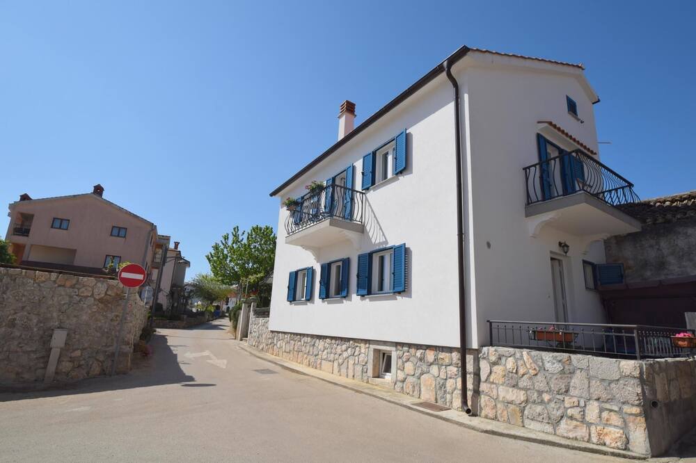 Photo of Others in Porat