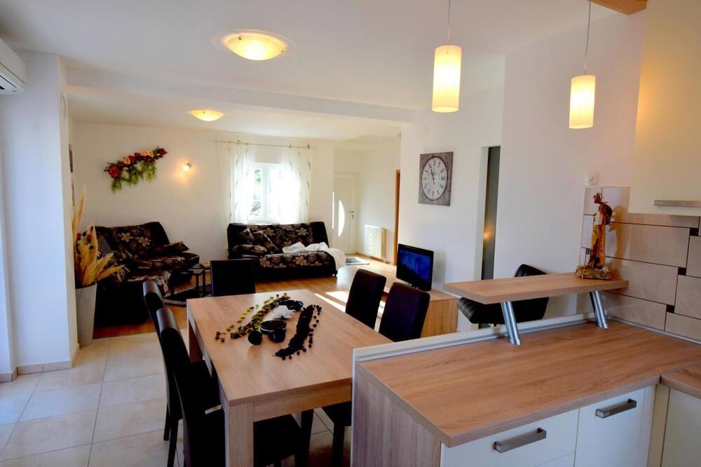 Photo of Livingroom in Porat