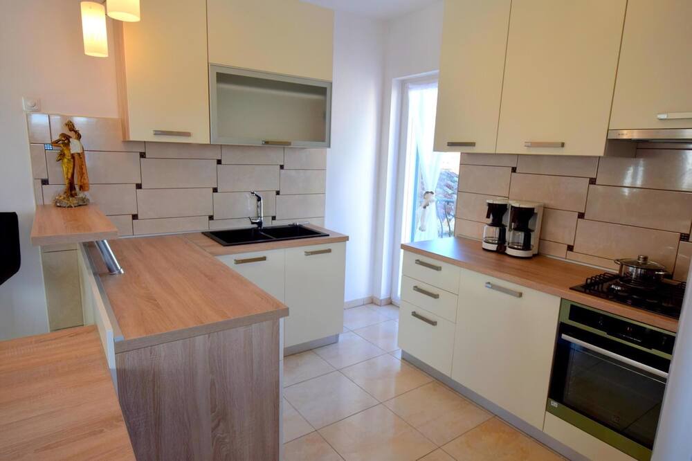 Photo of Kitchen in Porat