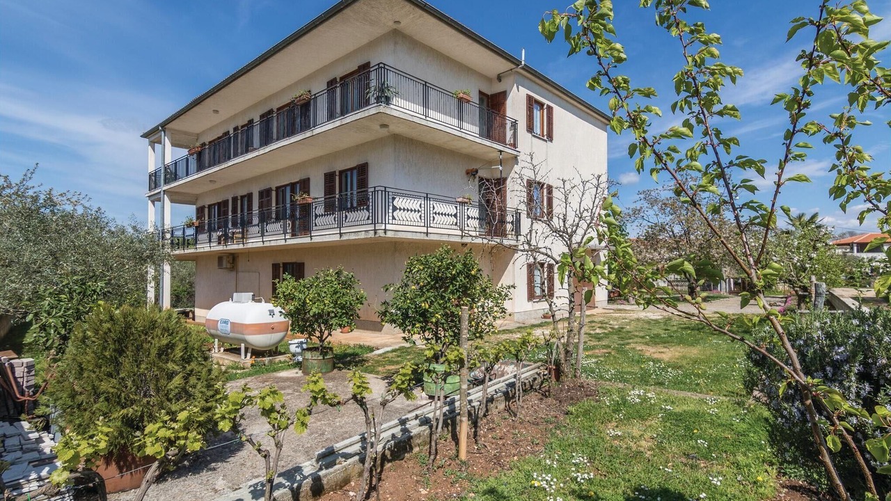 Photo of Outdoor in Kruncici