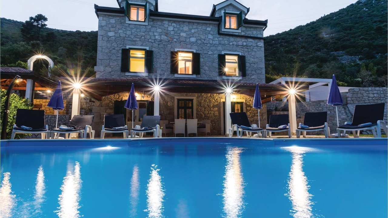 Photo of Outdoor in Ploce