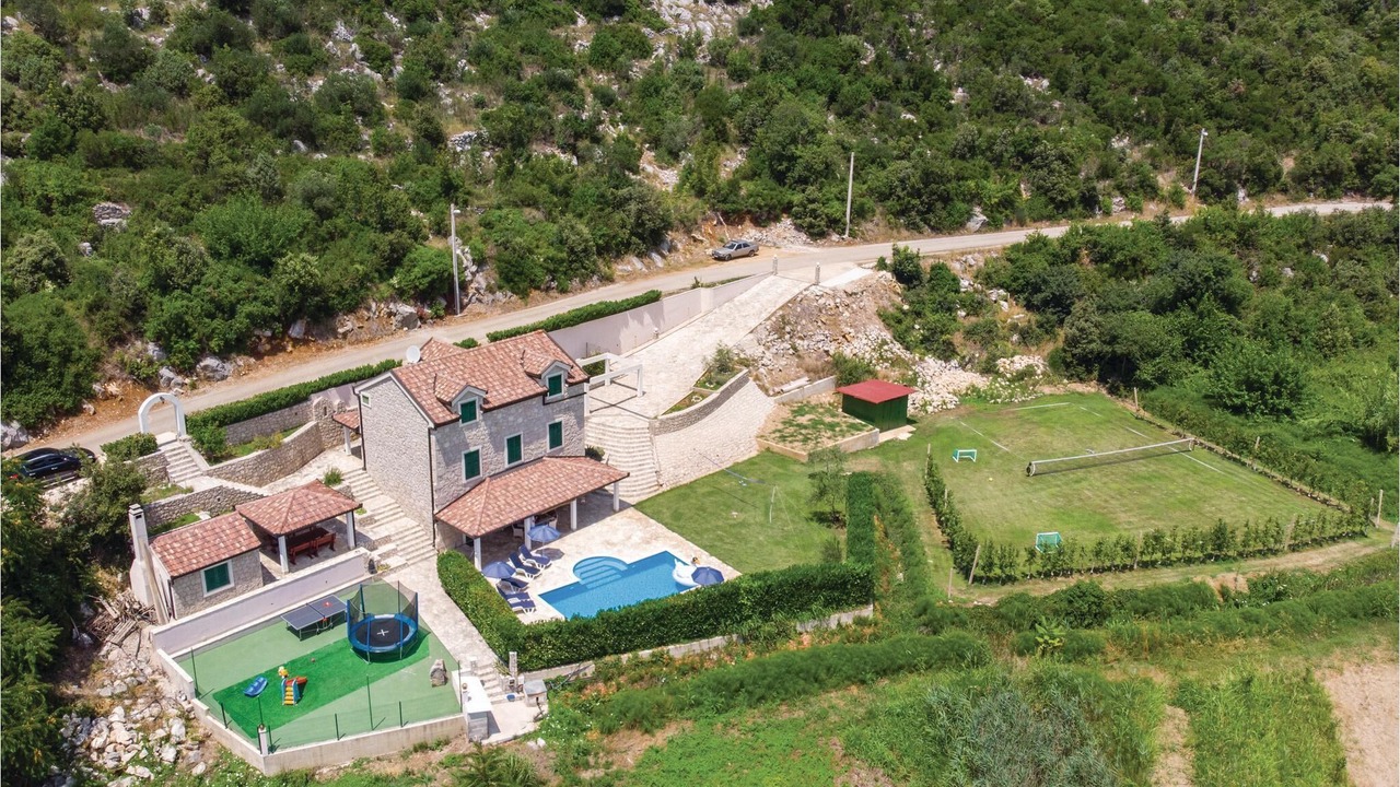 Photo of Outdoor in Ploce