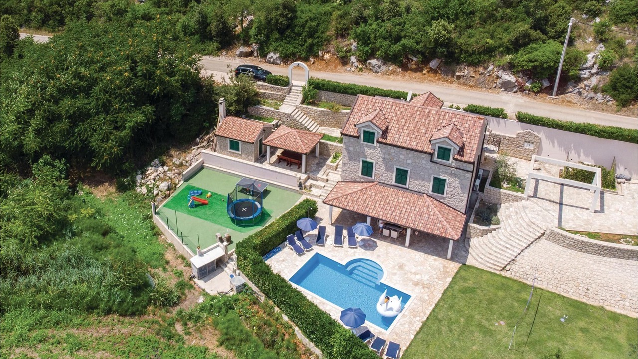 Photo of Outdoor in Ploce