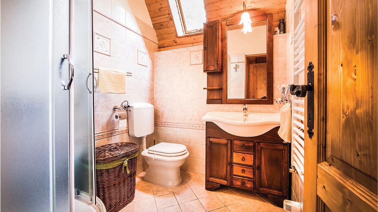 Photo of Bathroom in Platak