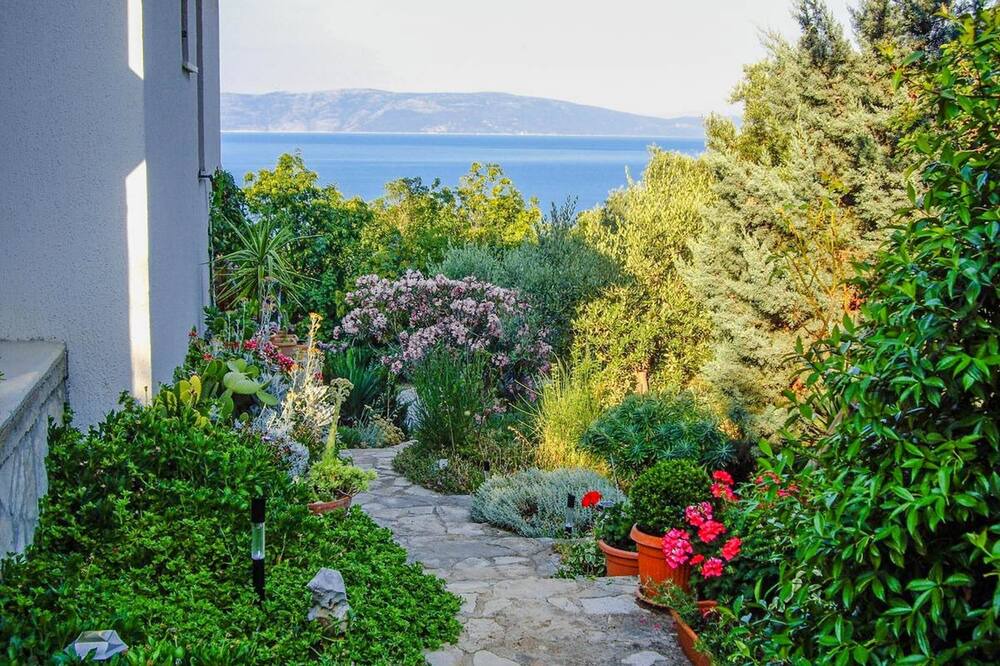 Photo of Outdoor in Ravni