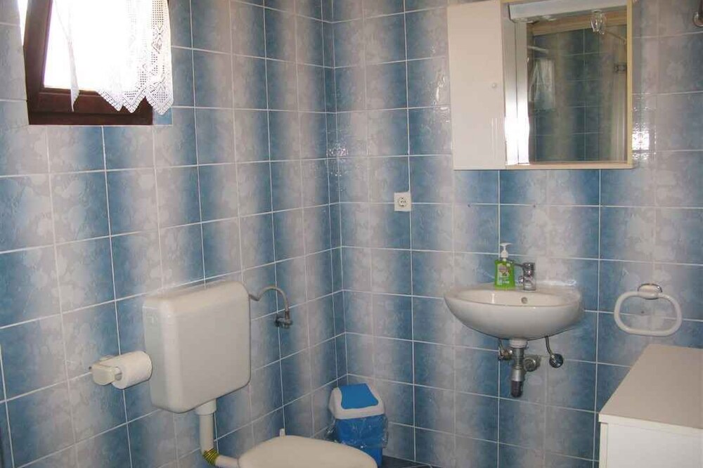 Photo of Bathroom in Kampor