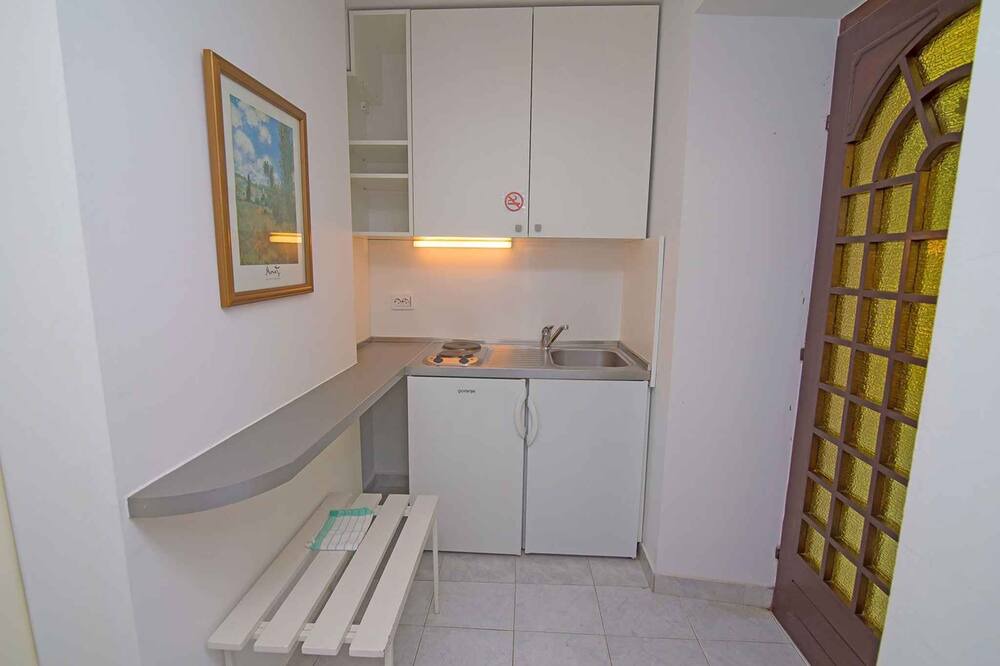 Photo of Kitchen in Cove Murtar