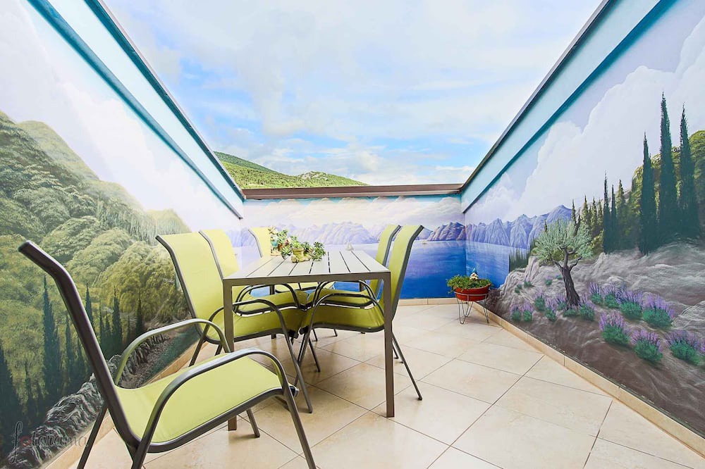 Photo of Patio Balcony in Klenovica
